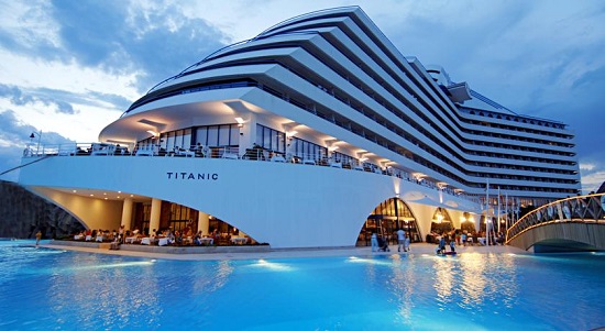 هتل تایتانیک بیچ لارا Titanic Beach Hotel
